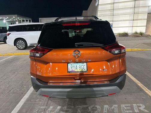 Sunset Drift Chromaflair/Super Black 2021 Nissan Rogue SL
