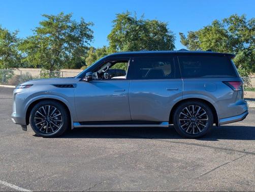 Dynamic Metal/Black Obsidian 2026 INFINITI QX80 AUTOGRAPH AWD