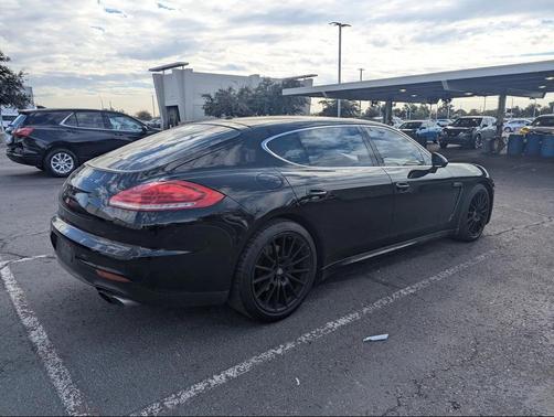 2014 Porsche Panamera 4S Executive