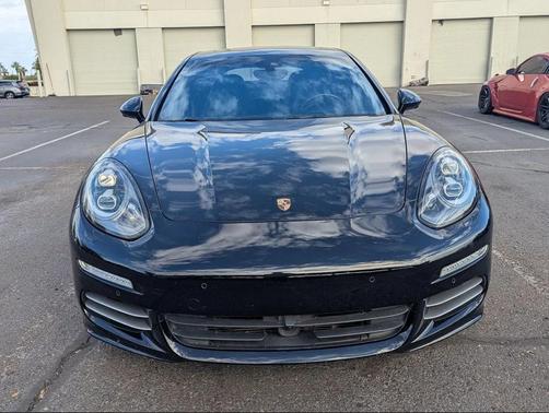 2014 Porsche Panamera 4S Executive