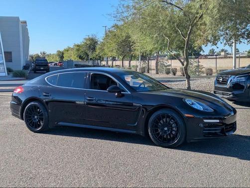 2014 Porsche Panamera 4S Executive