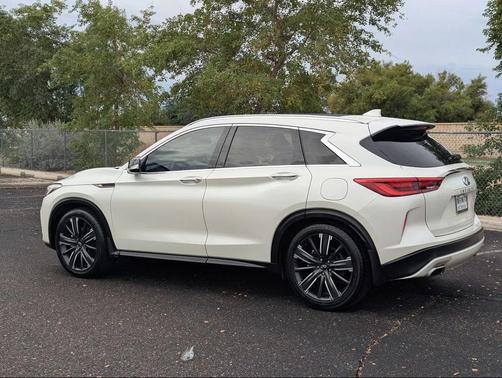2021 INFINITI QX50 LUXE