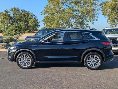 2024 INFINITI QX50 LUXE
