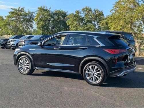 2024 INFINITI QX50 LUXE
