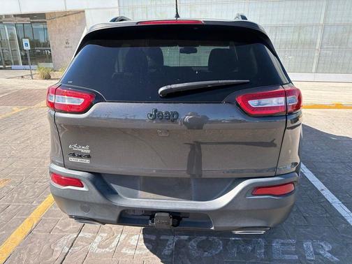 Granite Crystal Metallic Clearcoat 2017 Jeep Cherokee Limited