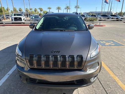 Granite Crystal Metallic Clearcoat 2017 Jeep Cherokee Limited
