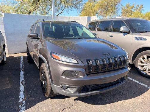 Granite Crystal Metallic Clearcoat 2017 Jeep Cherokee Limited