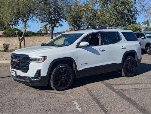 2023 GMC Acadia AWD SLT