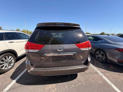 Predawn Gray Mica 2012 Toyota Sienna Limited