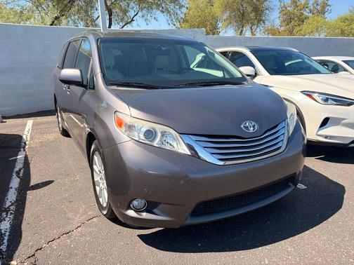 Predawn Gray Mica 2012 Toyota Sienna Limited