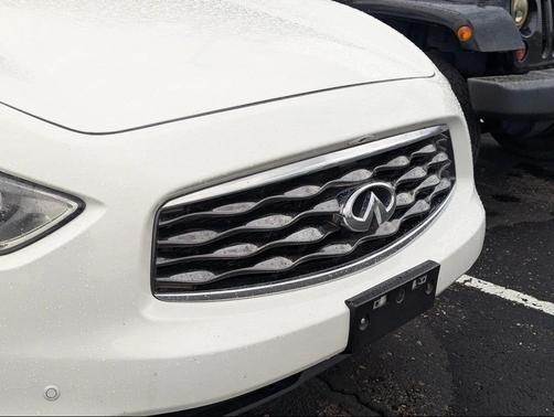 2011 INFINITI FX35 Base