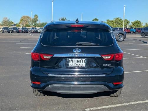 2017 INFINITI QX60 Base