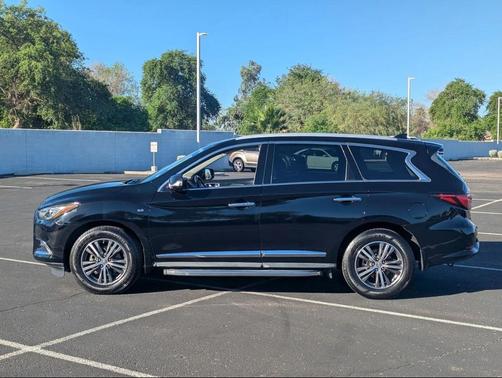 2017 INFINITI QX60 Base
