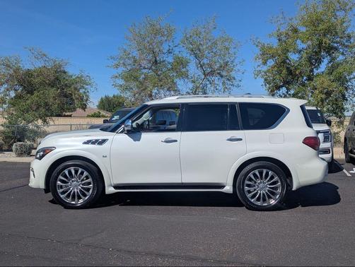 2016 INFINITI QX80 Base
