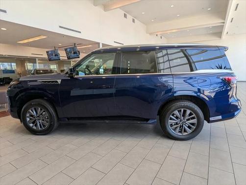 2025 INFINITI QX80 PURE