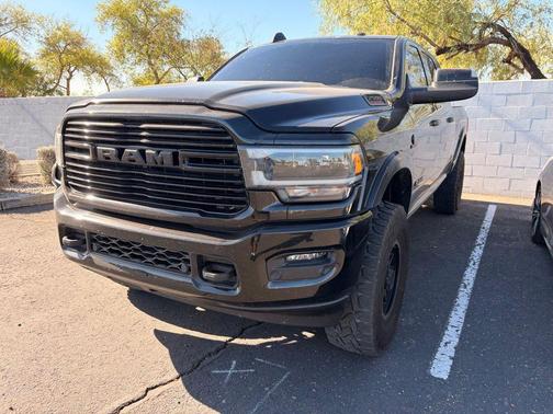 Diamond Black Crystal Pearlcoat 2020 RAM 2500 Laramie Mega Cab 4x4 6'4' Box