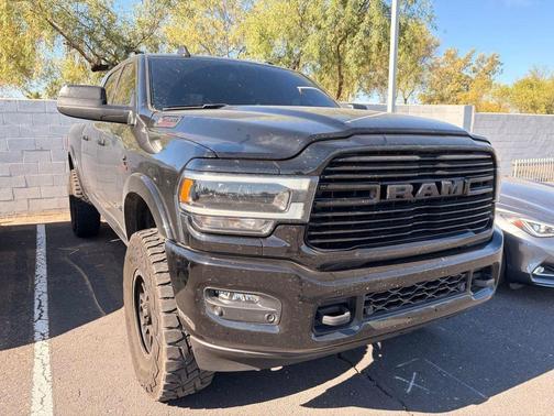 Diamond Black Crystal Pearlcoat 2020 RAM 2500 Laramie Mega Cab 4x4 6'4' Box