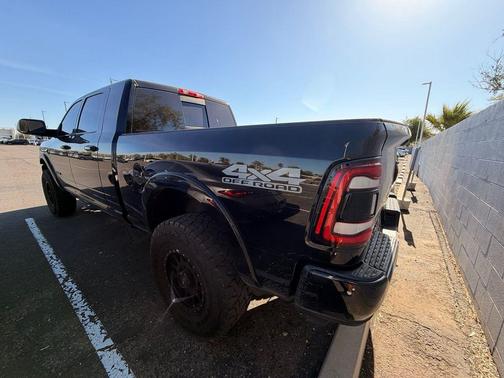 Diamond Black Crystal Pearlcoat 2020 RAM 2500 Laramie Mega Cab 4x4 6'4' Box