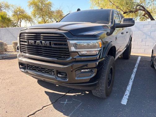 Diamond Black Crystal Pearlcoat 2020 RAM 2500 Laramie Mega Cab 4x4 6'4' Box