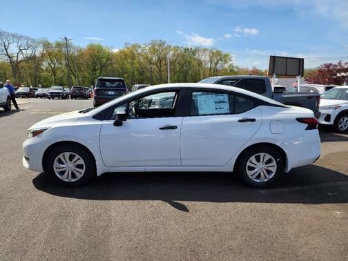 2025 Nissan Versa 1.6 S