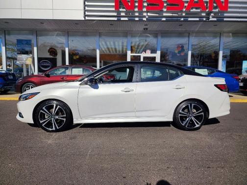 2022 Nissan Sentra SR