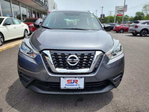 2019 Nissan Kicks S
