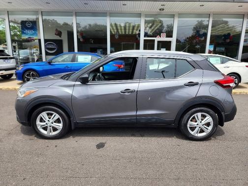 2019 Nissan Kicks S