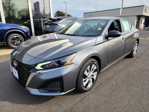 2025 Nissan Altima S