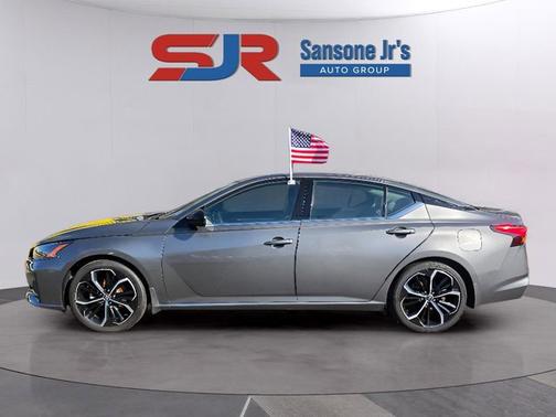 Gun Metallic 2024 Nissan Altima 2.5 SR