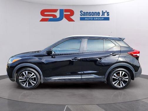 Super Black 2020 Nissan Kicks SR