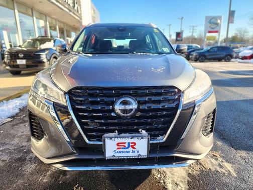 2022 Nissan Kicks SV