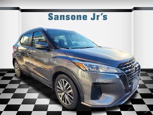 2022 Nissan Kicks SV