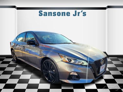2022 Nissan Altima 2.5 SR