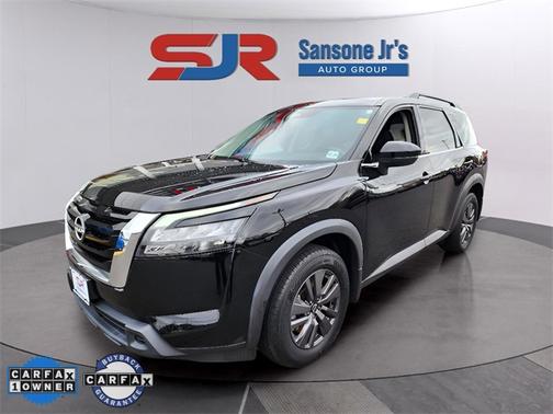 2024 Nissan Pathfinder SV