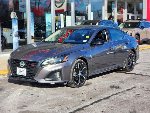 2023 Nissan Altima 2.5 SR