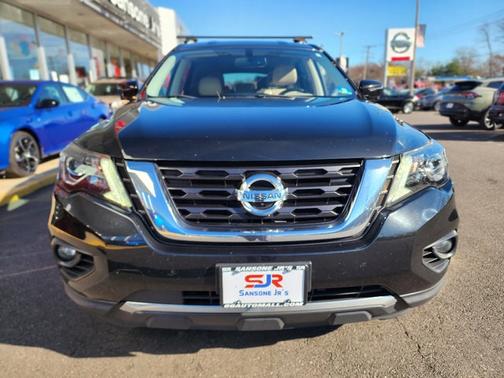 2020 Nissan Pathfinder SL