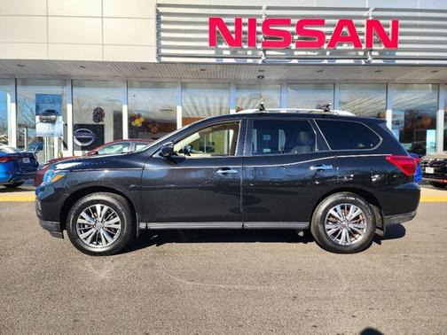 2020 Nissan Pathfinder SL