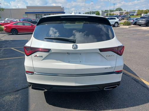 2023 Acura MDX 