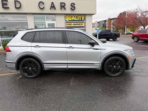 2022 Volkswagen Tiguan 2.0T SE R-Line Black
