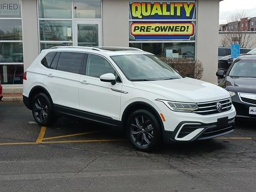 2024 Volkswagen Tiguan 2.0T SE