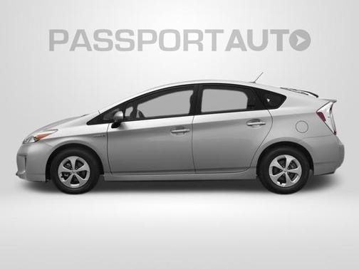 Winter Gray Metallic 2014 Toyota Prius Two