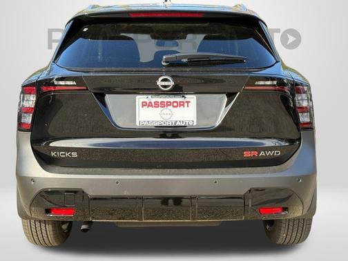 Super Black 2026 Nissan Kicks SR
