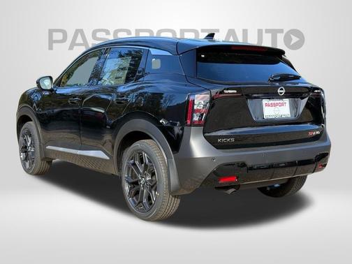 Super Black 2026 Nissan Kicks SR