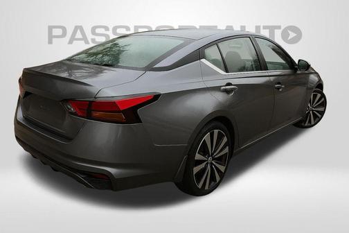 Gun Metallic 2022 Nissan Altima SR Intelligent AWD