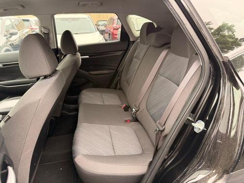 Cherry Black 2022 Kia Seltos LX