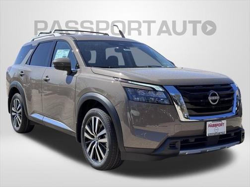 2025 Nissan Pathfinder Platinum 4WD