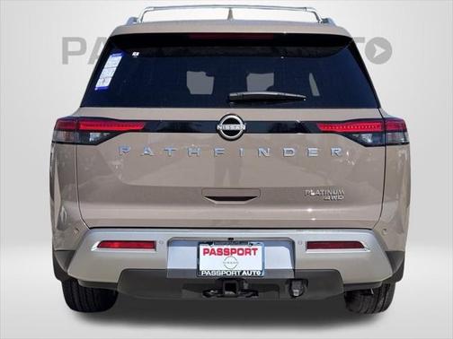 2025 Nissan Pathfinder Platinum 4WD