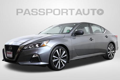 2022 Nissan Altima SR FWD