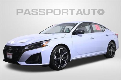 2023 Nissan Altima SR FWD