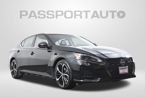 2023 Nissan Altima SR FWD